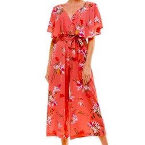 Floral Jumpsuit. Front Tie, Short Sleeve.